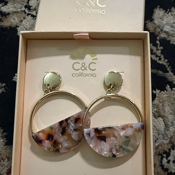 C&C California Gold and Patterned Hoop Earrings - Picture 4 of 5
